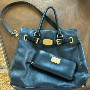 Michael Kors Purse & Wallet- MAKE ME AN OFFER